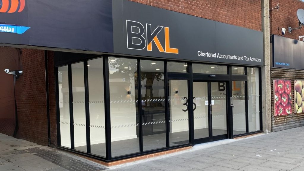 Shop Front Design for Accountant Office Uk